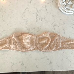 Strapless lace nude Wacoal size 36DDD bra